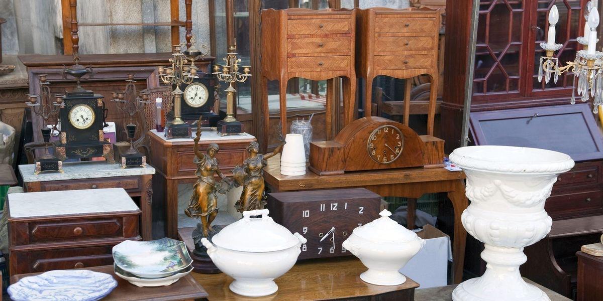 How to Find and Sell Vintage Furniture at Estate Sales