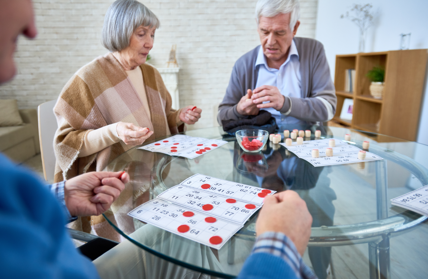 19 Fun & Engaging Indoor Activities for Seniors - The Estates at